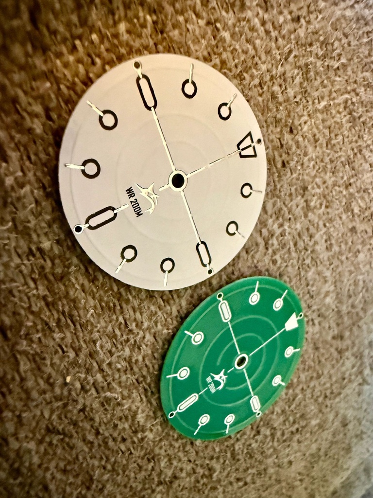 [MRL-DL-32-WHT-SLV] Marlin Dial - 32 mm (White/Silver)